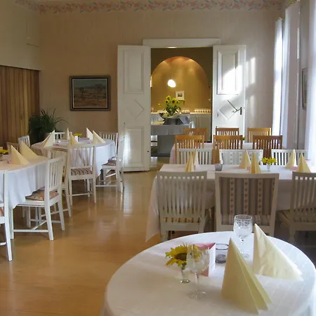 Oda ve Kahvaltı Kuralan Kartanotila 4*