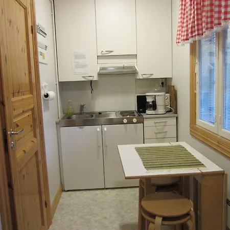 Kuralan Kartanotila 4* Yläne