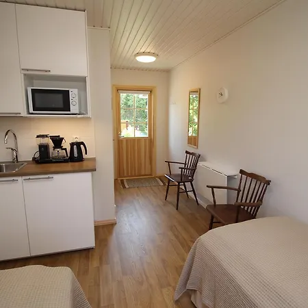 Kuralan Kartanotila 4* Yläne